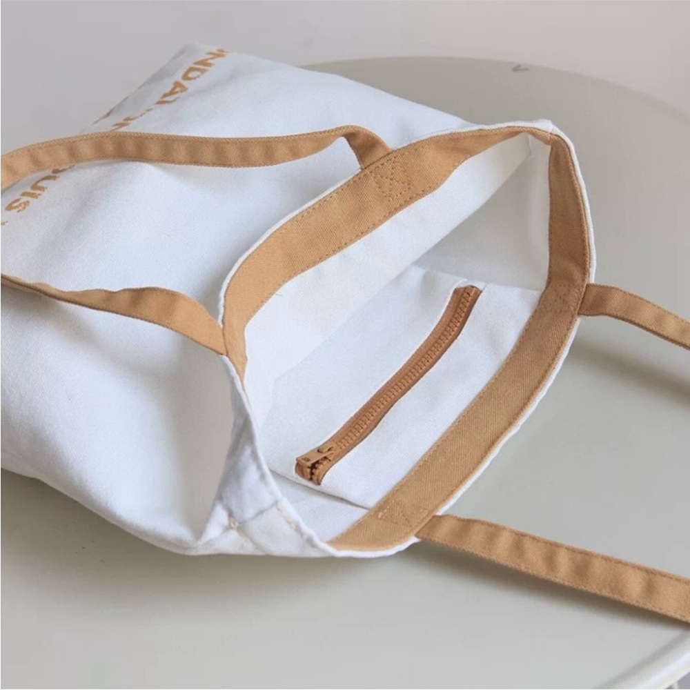 NWT Louis Vuitton Foundation‎ Canvas Tote Bag - Picture 9 of 11